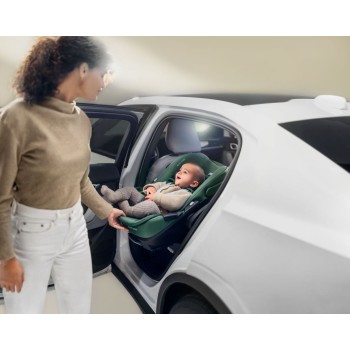 Pebble 360 Pro car seat + FamilyFix 360 Pro base